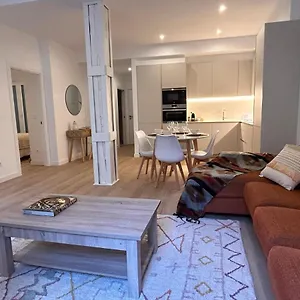 Churruca With Terrace Apartment
